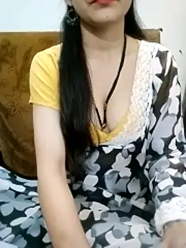 Snapshot of Bulbul_02 chatting on October 26, 5:24 am Bulbul 02 online show from October 26, 5:24 am