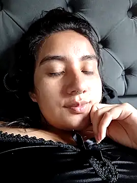 Hellen Alex online show from March 7, 8:55 pm