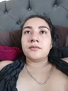 Hellen Alex online show from February 5, 2:00 pm