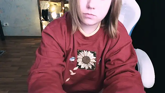 June shy0 online show from December 20, 11:32 am