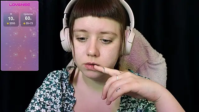 June shy0 online show from March 20, 6:41 am