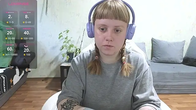 Snapshot of June_shy0 chatting on June 19, 8:29 am June shy0 online show from June 19, 8:29 am