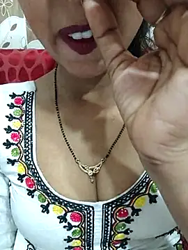 Snapshot of Sharmila-Singh chatting on July 17, 7:04 am Sharmila-Singh online show from July 17, 7:04 am