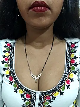 Snapshot of Sharmila-Singh chatting on July 25, 7:39 am Sharmila-Singh online show from July 25, 7:39 am