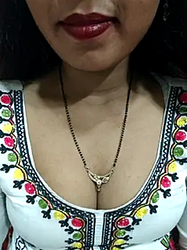Snapshot of Sharmila-Singh chatting on July 25, 7:44 pm Sharmila-Singh online show from July 25, 7:44 pm