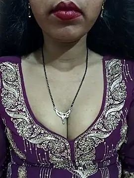 Snapshot of Sharmila-Singh chatting on August 3, 9:04 am Sharmila-Singh online show from August 3, 9:04 am