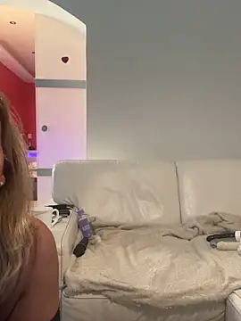 sissytrainz online show from February 26, 6:23 am