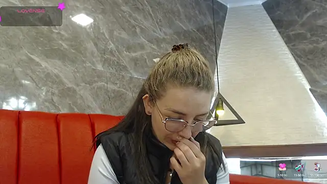  isaabellaa online show from February 20, 11:42 am