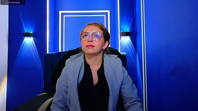  isaabellaa online show from June 26, 3:27 pm