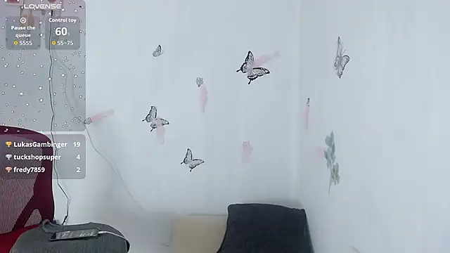 Snapshot of helen_kinett chatting on November 2, 3:20 am helen kinett online show from November 2, 3:20 am