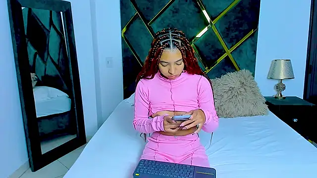 Snapshot of Criss_Ariana chatting on January 18, 11:43 am Criss Ariana online show from January 18, 11:43 am