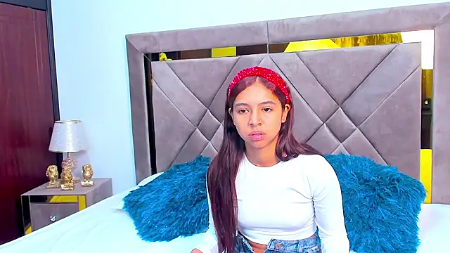 Snapshot of Criss_Ariana chatting on March 14, 6:29 pm Criss Ariana online show from March 14, 6:29 pm