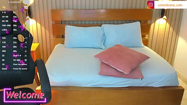 soffia modre  online show from February 3, 6:40 am