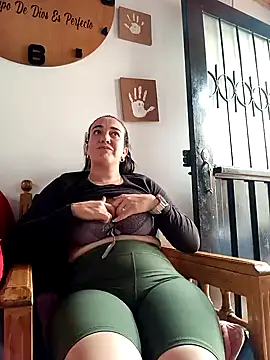 skayhot  online show from February 10, 4:04 pm