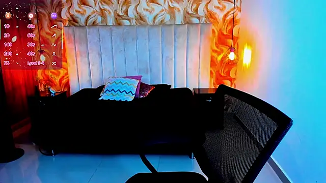 Snapshot of miichael_black chatting on June 18, 1:26 pm miichael black online show from June 18, 1:26 pm