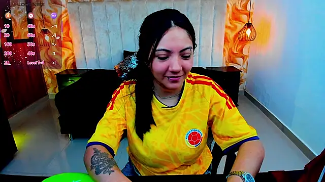 Snapshot of miichael_black chatting on June 28, 8:15 pm miichael black online show from June 28, 8:15 pm