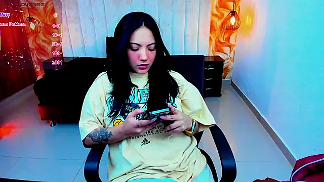 Snapshot of miichael_black chatting on July 5, 5:09 pm miichael black online show from July 5, 5:09 pm