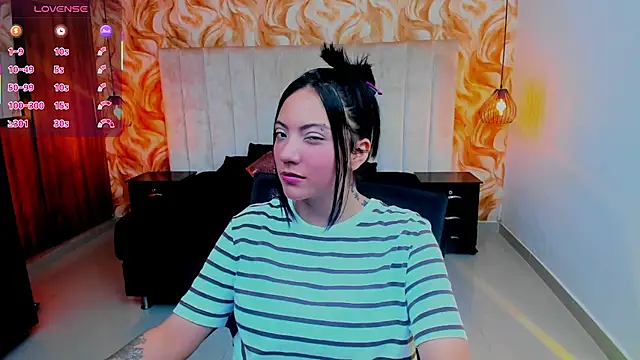 Snapshot of miichael_black chatting on July 12, 6:32 pm miichael black online show from July 12, 6:32 pm