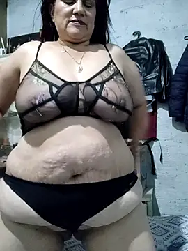 Snapshot of Edged_Hot69 chatting on December 19, 2:07 am Edged Hot69 online show from December 19, 2:07 am