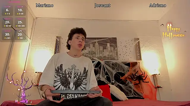 toyboys1 online show from October 25, 5:15 am