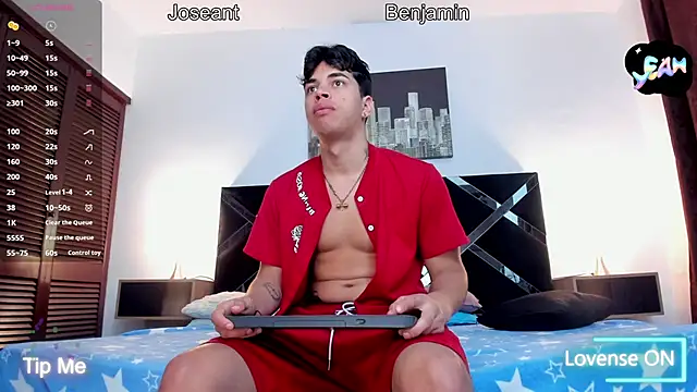 toyboys1 online show from March 10, 4:06 am