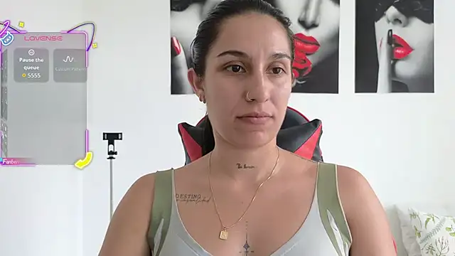 tammyandrade  online show from June 30, 4:41 pm