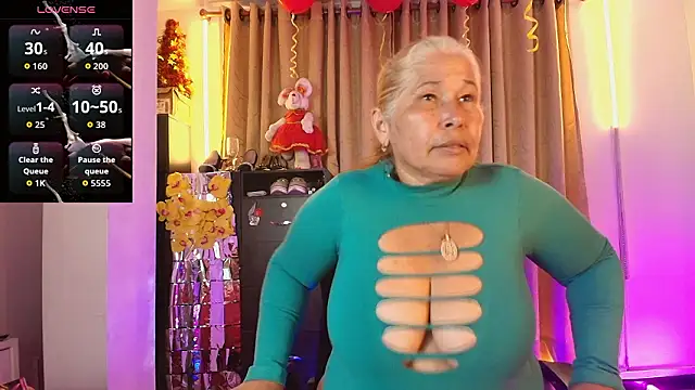 girl amada online show from February 14, 7:43 pm