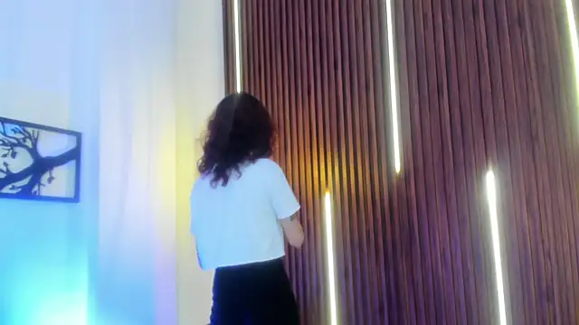 Cloe Evans1 online show from November 18, 7:18 pm