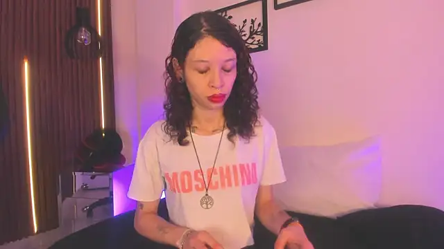 Cloe Evans1 online show from November 25, 5:35 pm