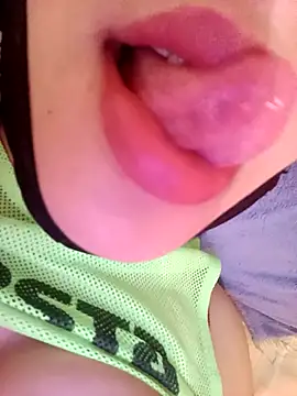 Snapshot of JAWHARA_ chatting on November 7, 8:36 am JAWHARA online show from November 7, 8:36 am