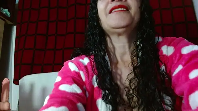 Snapshot of Tita_Madurita chatting on June 11, 8:23 am Tita Madurita online show from June 11, 8:23 am