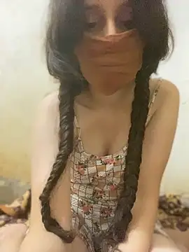 Snapshot of Chahrazad66 chatting on October 12, 12:53 am Chahrazad66 online show from October 12, 12:53 am