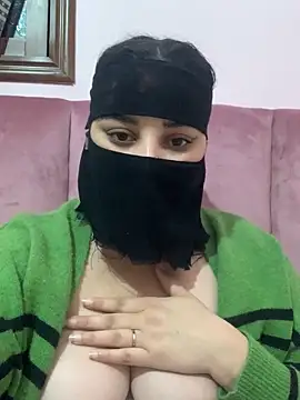 Snapshot of Miss-Soka chatting on February 8, 6:43 am Miss-Soka online show from February 8, 6:43 am