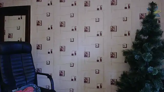 TasyaBigTTs online show from December 20, 12:05 pm