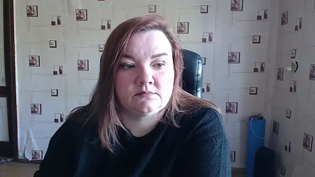 Snapshot of TasyaBigTTs chatting on April 25, 10:29 am TasyaBigTTs online show from April 25, 10:29 am