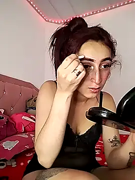 Snapshot of valeriikiss chatting on February 5, 6:37 pm valeriikiss online show from February 5, 6:37 pm