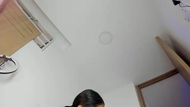 Snapshot of emiily15__ chatting on June 22, 10:18 pm emiily15 online show from June 22, 10:18 pm