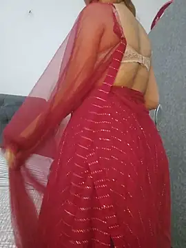 Awesomelusty online show from February 4, 6:25 pm