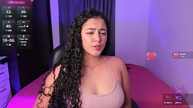 Snapshot of Adhara-zanne chatting on December 8, 4:04 am Adhara-zanne online show from December 8, 4:04 am