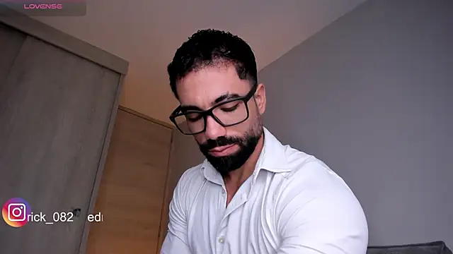 edrick walton1 online show from February 23, 11:44 am