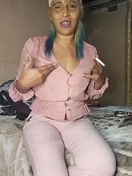 Snapshot of Goodgirlsue_77 chatting on October 6, 5:10 pm Goodgirlsue 77 online show from October 6, 5:10 pm