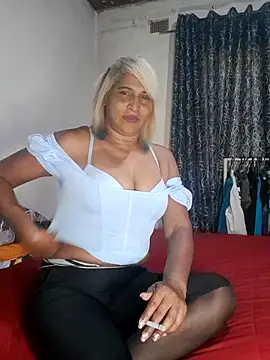 Goodgirlsue 77 online show from June 28, 9:26 am