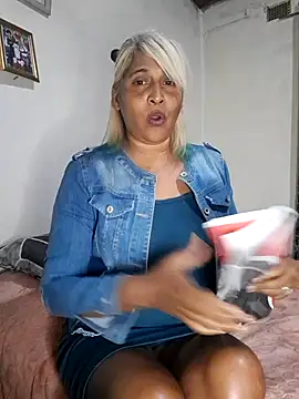 Goodgirlsue 77 online show from July 7, 3:27 pm