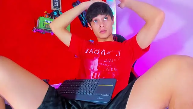 LilOwen  online show from October 25, 5:51 pm