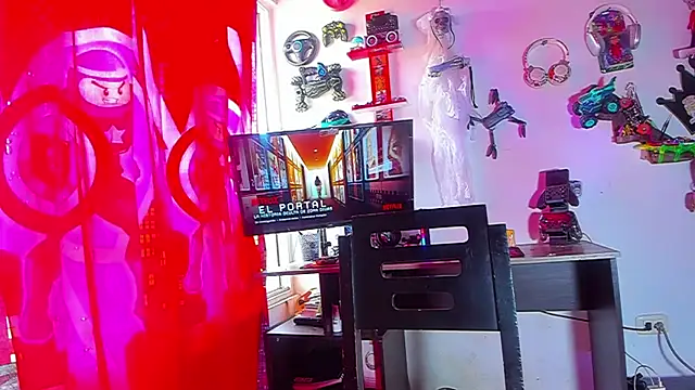 LilOwen  online show from June 22, 4:59 pm