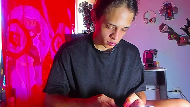 LilOwen  online show from June 28, 4:46 pm