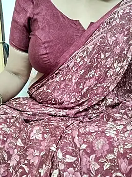 Snapshot of sunitha-3 chatting on February 24, 5:00 am sunitha-3 online show from February 24, 5:00 am