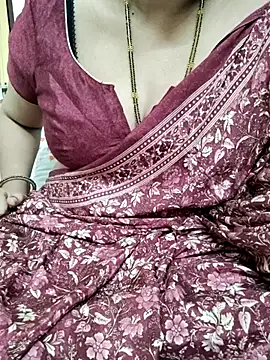 Snapshot of sunitha-3 chatting on February 24, 8:06 am sunitha-3 online show from February 24, 8:06 am