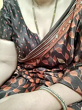 Snapshot of sunitha-3 chatting on February 25, 8:03 am sunitha-3 online show from February 25, 8:03 am