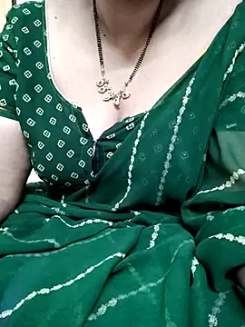 Snapshot of sunitha-3 chatting on February 27, 2:43 pm sunitha-3 online show from February 27, 2:43 pm
